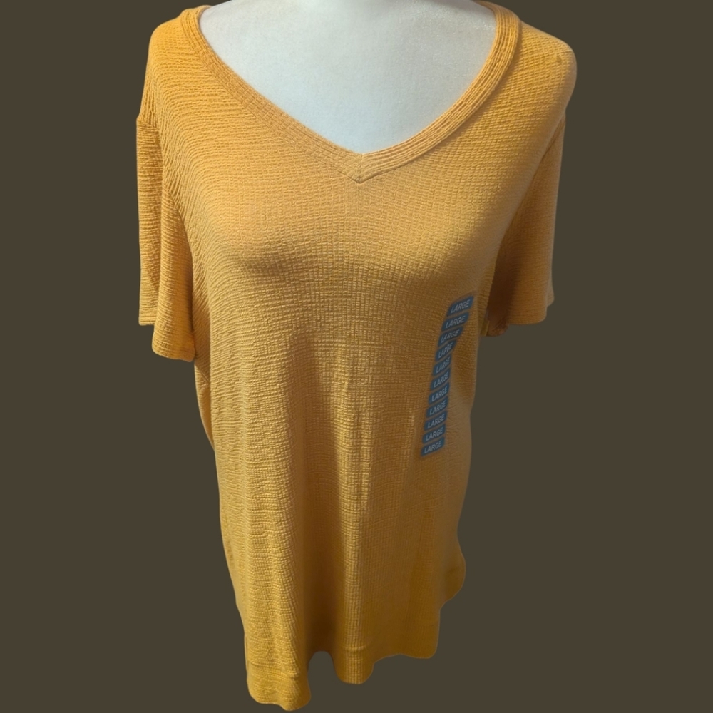NWT Adrianna Papell Short Sleeve Textured Tee Golden Yellow Size Large MSRP $49